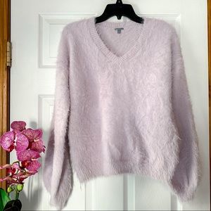 Charlotte Russe Fuzzy Lavender V-Neck Sweater Size Medium